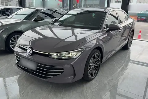 Volkswagen Passat 2024