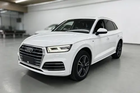 Audi Q5L 2019