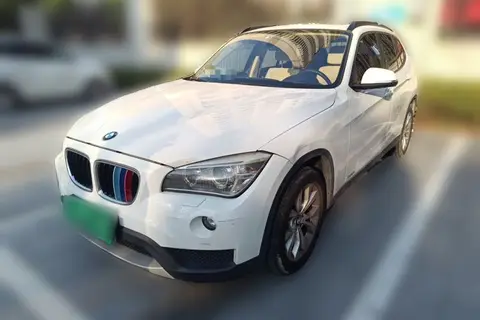 BMW X1 2013 — фото 1