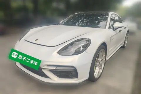 Porsche Panamera 2018