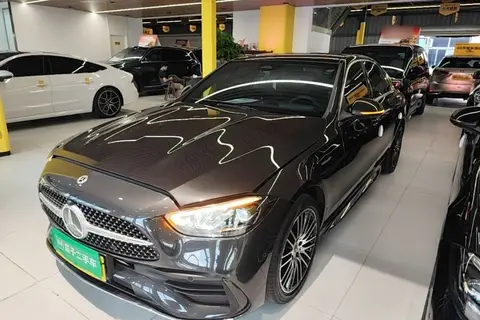 Mercedes-Benz C-Class 2024