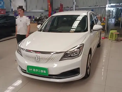 Dongfeng E70 2022