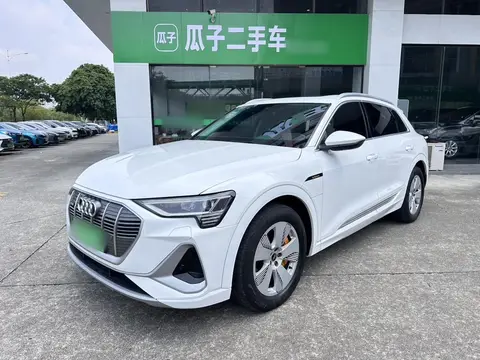 Audi e-tron 2022