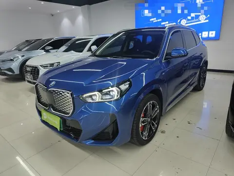 BMW iX1 2023
