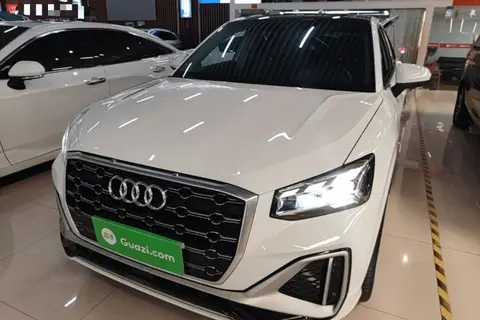Audi Q2L 2023