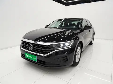 Volkswagen Passat 2022