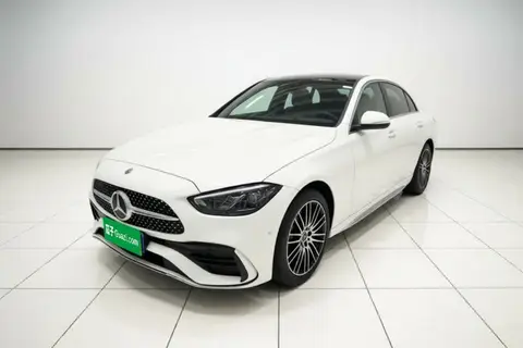Mercedes-Benz C-Class 2024