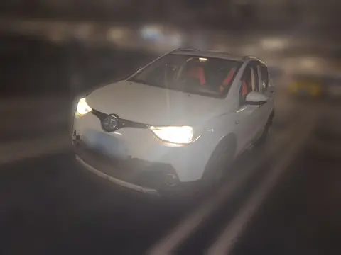 BAIC EC 2017