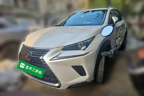 Lexus NX 2019