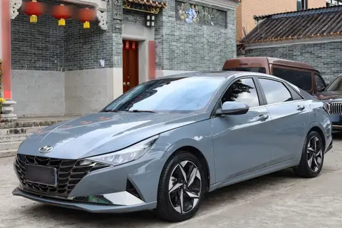 Hyundai Elantra 2021
