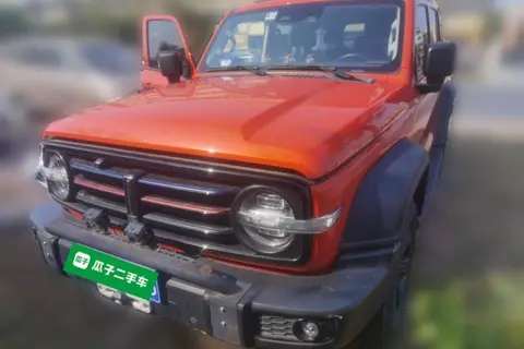 TANK 300 2021
