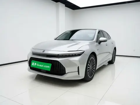 Toyota Crown 2024