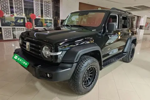 TANK 300 2025
