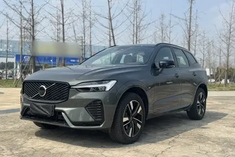 Volvo XC60 2025