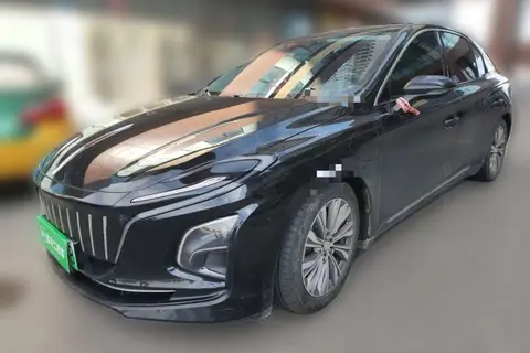 Hongqi E-QM5 2024
