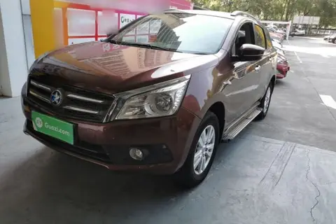 Venucia T70 2015