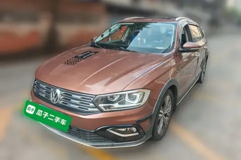 Volkswagen C-TREK 2016