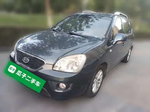 Kia Carens 2011