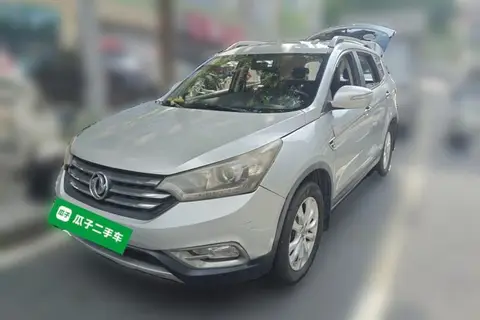 Dongfeng AX7 2015