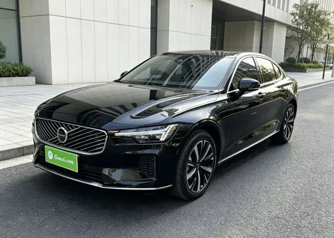 Volvo S90 2025