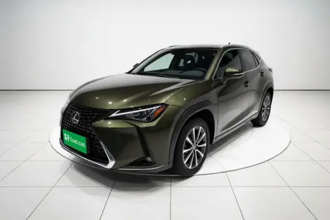 Lexus UX 2022