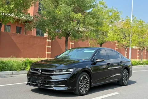Volkswagen Magotan 2025