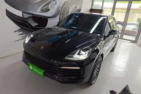 Porsche Cayenne 2021