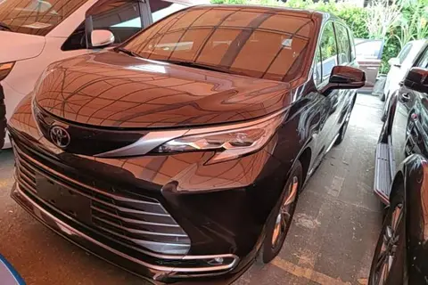 Toyota SIENNA 2025