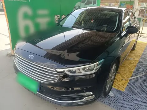Ford Taurus 2019