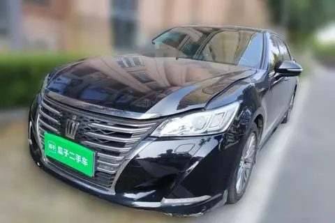 Toyota Crown 2017