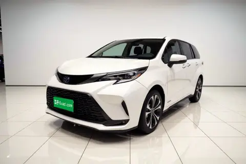 Toyota Granvia 2023