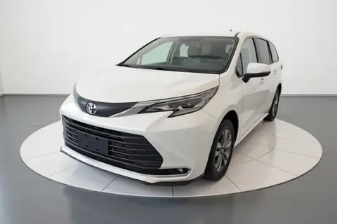 Toyota SIENNA 2025