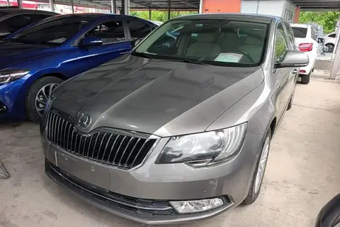 Skoda Superb 2013