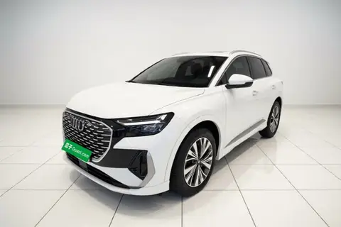 Audi Q4 e-tron 2025