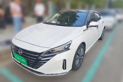 Nissan Teana 2023