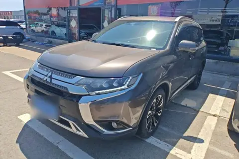 Mitsubishi Outlander 2019