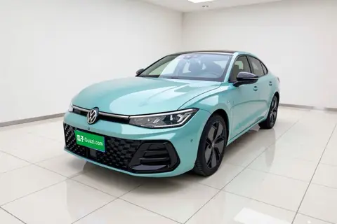 Volkswagen Passat 2024