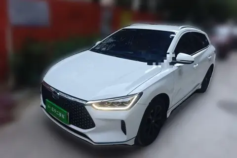 BYD e2 2019