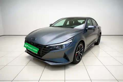Hyundai Elantra 2022