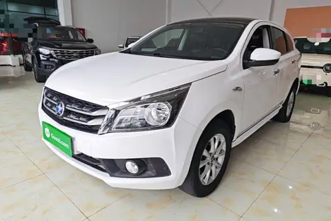 Venucia T70 2016