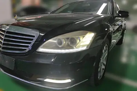 Mercedes-Benz S-Class 2009
