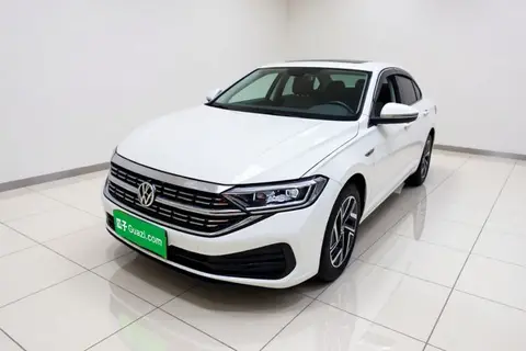 Volkswagen Sagitar 2022