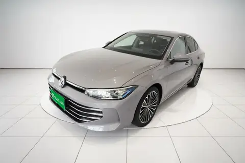 Volkswagen Passat 2024