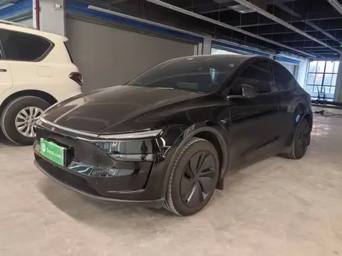 Tesla Model Y 2026