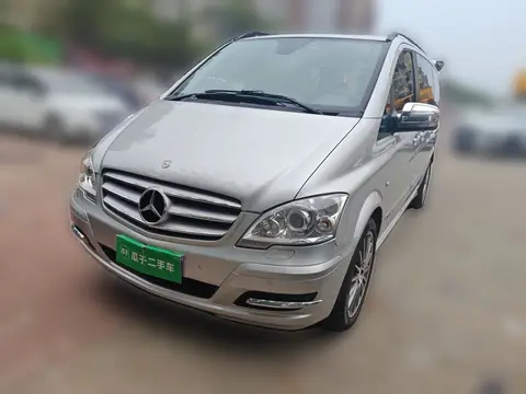 Mercedes-Benz Viano 2011