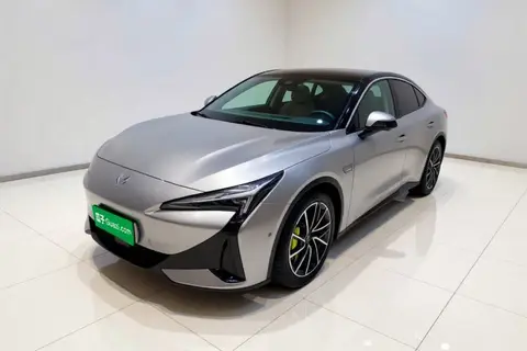 ARCFOX Alpha S5 2025