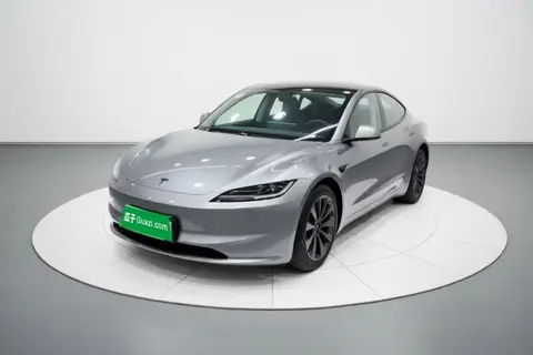 Tesla Model 3 2025