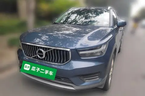 Volvo XC40 2022
