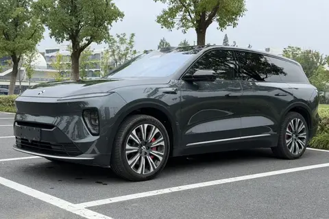 NIO ES8 2023