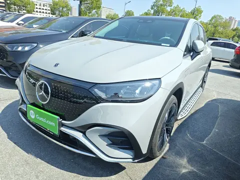 Mercedes-Benz EQE SUV 2023